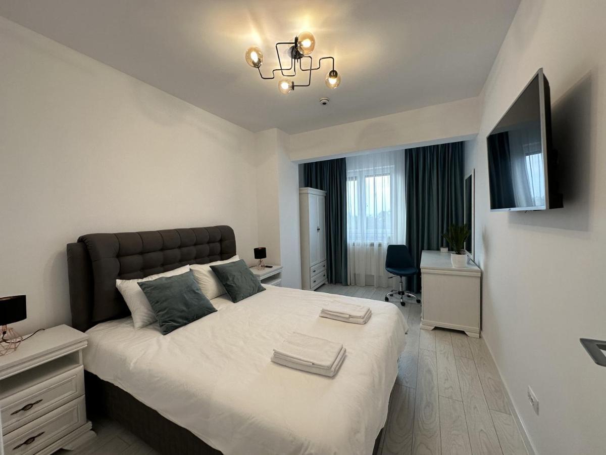 Apartamento Apartament In Suceava, Zamca Exterior foto